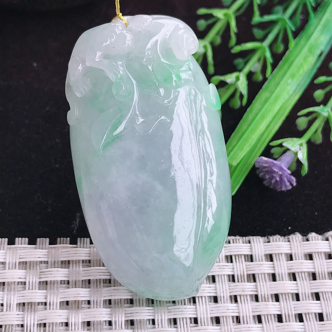 实拍A货翡翠54.6/29.5/13.5老坑温润飘绿饱满福瓜吊坠翡翠玉坠挂件