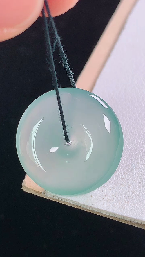 冰种平安扣，无裂，尺寸22.8-5.9mm