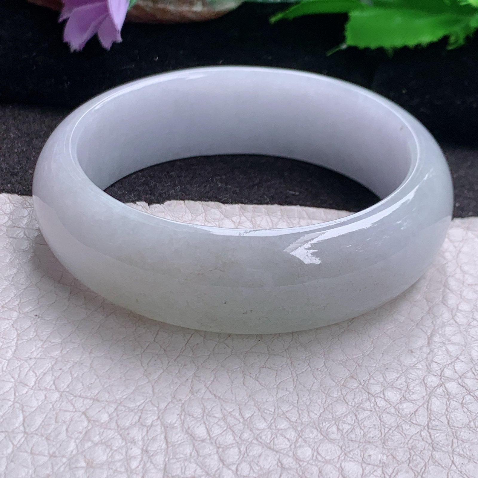 ss自然光56*18*7.8轮胎镯 缅甸翡翠a货高品质双彩宽边玉手镯