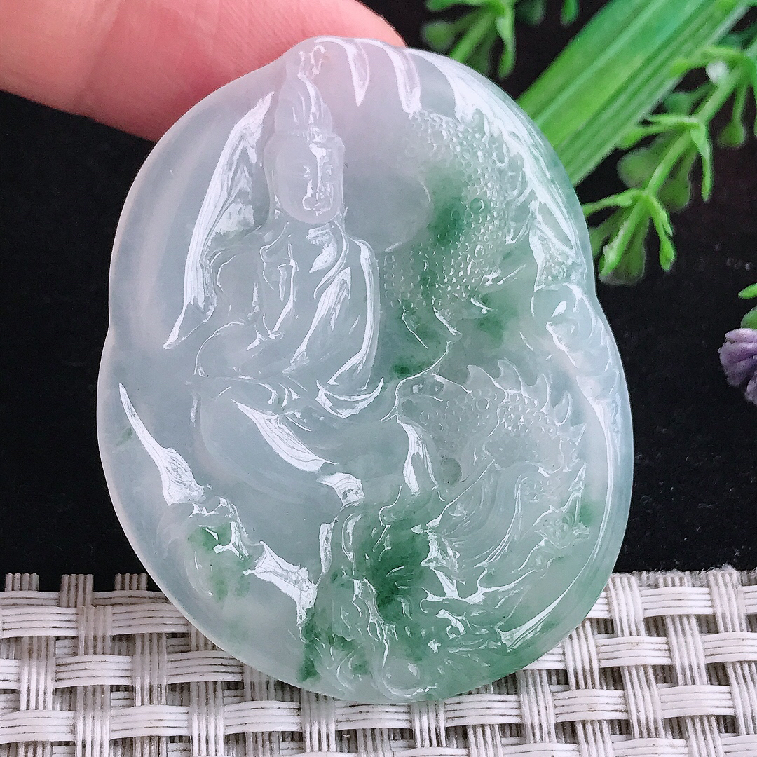 实拍A货翡翠50.8/40.6/5.2老坑冰胶果冻飘蓝花御龙观音吊坠翡翠玉观音