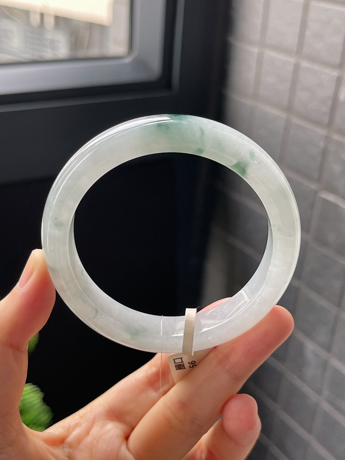 正圈55.8圈口，翡翠冰糯种飘花手镯