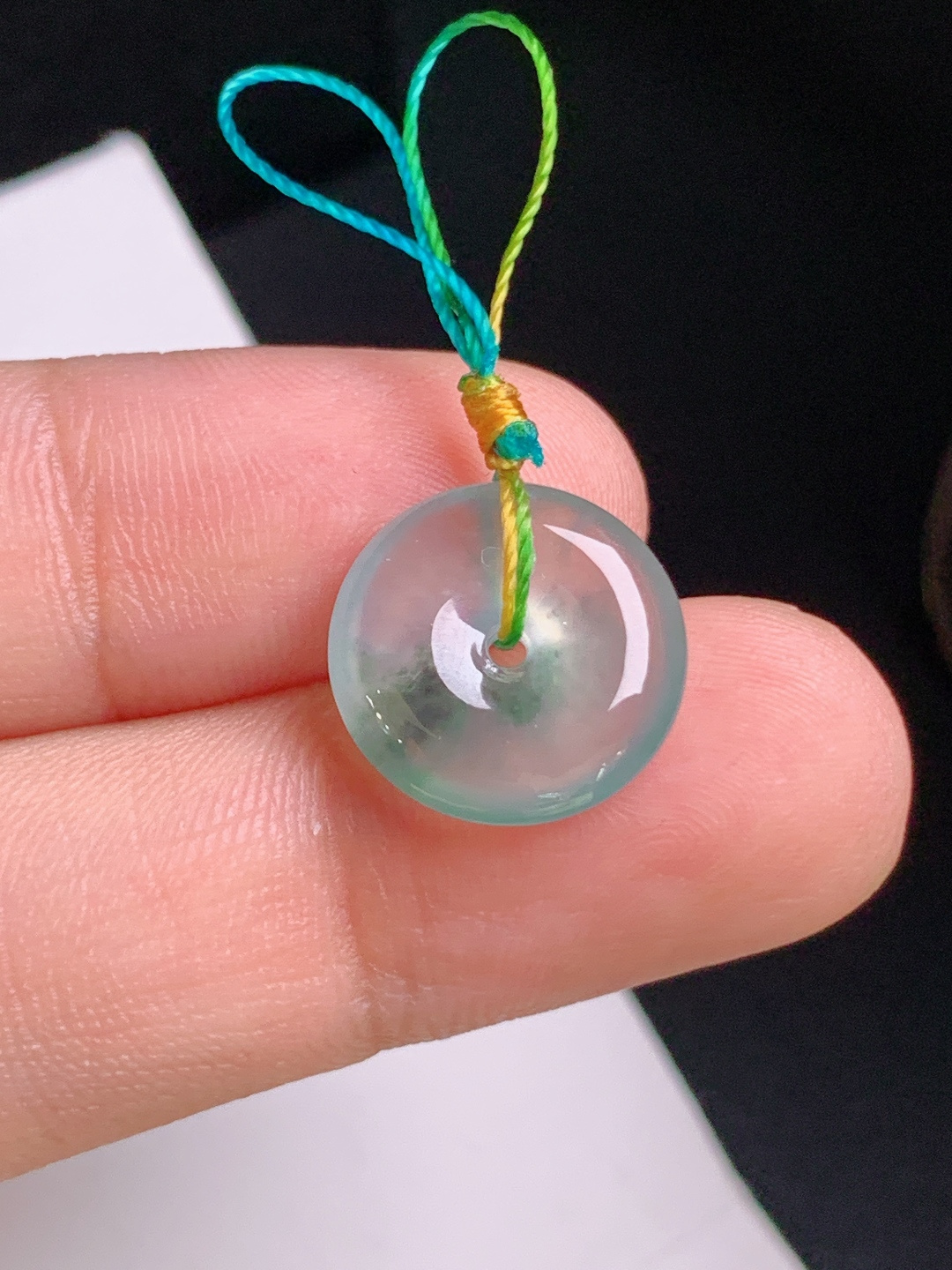 高冰飘花小平安扣，胶感满满，线条流畅，清雅大气，裸石13.5-3.7