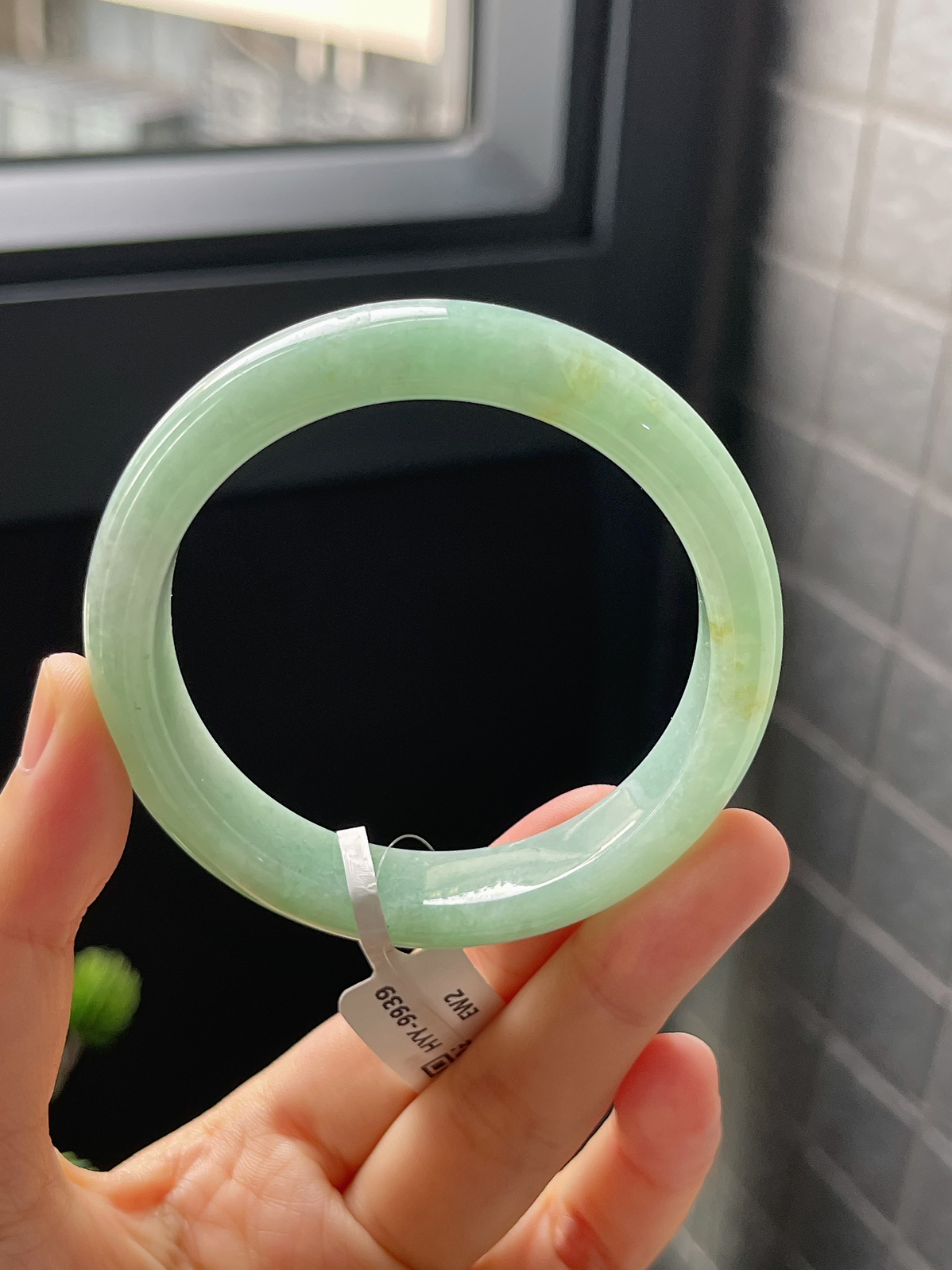 正圈54圈口，翡翠糯化种甜绿手镯