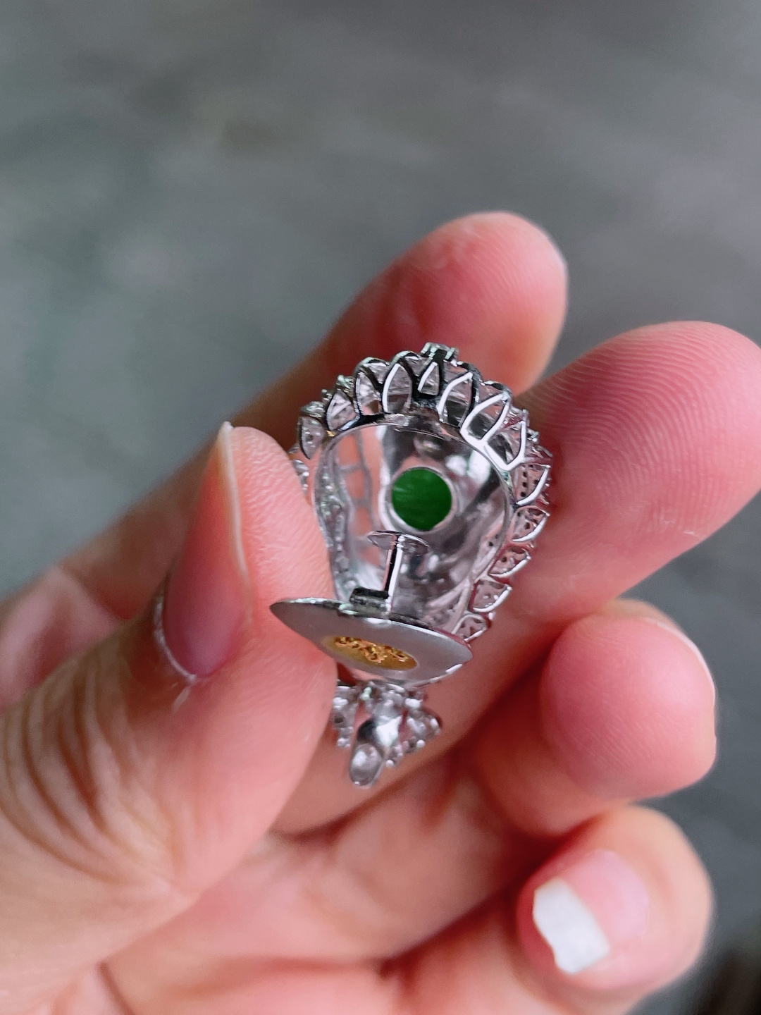 高冰绿葫芦吊坠，晶莹剔透，新颖时尚，品相，7.5-13.5