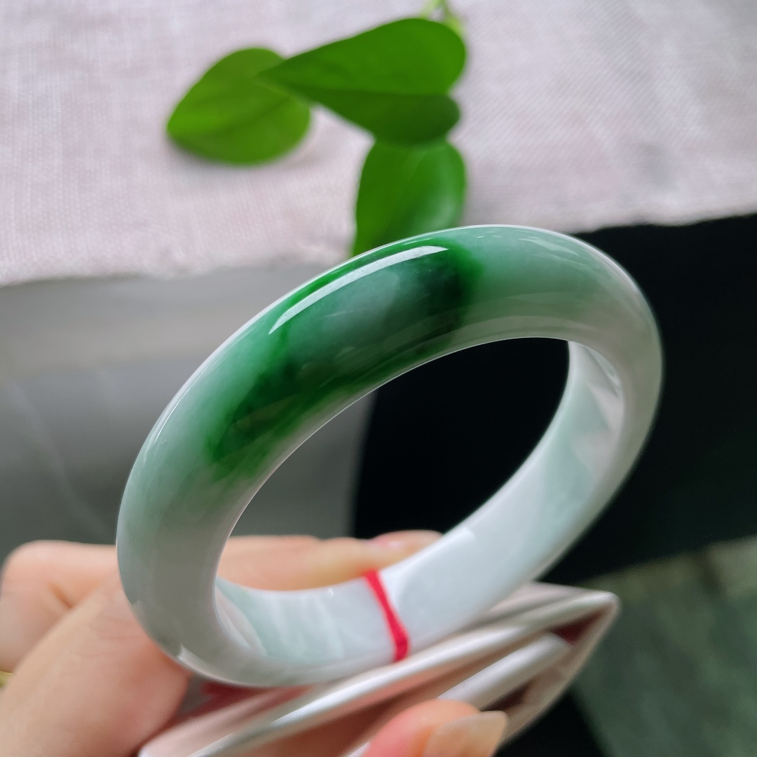 飘绿正圈，贵气，优雅，甜美，一点皮纹，点翠千金，ss57979a