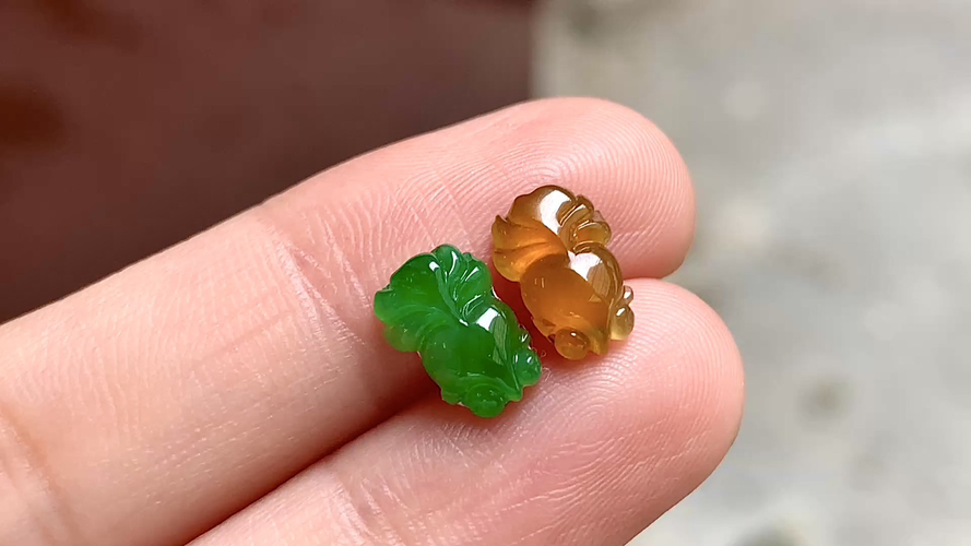 满色蜜糖黄金鱼一对,完整