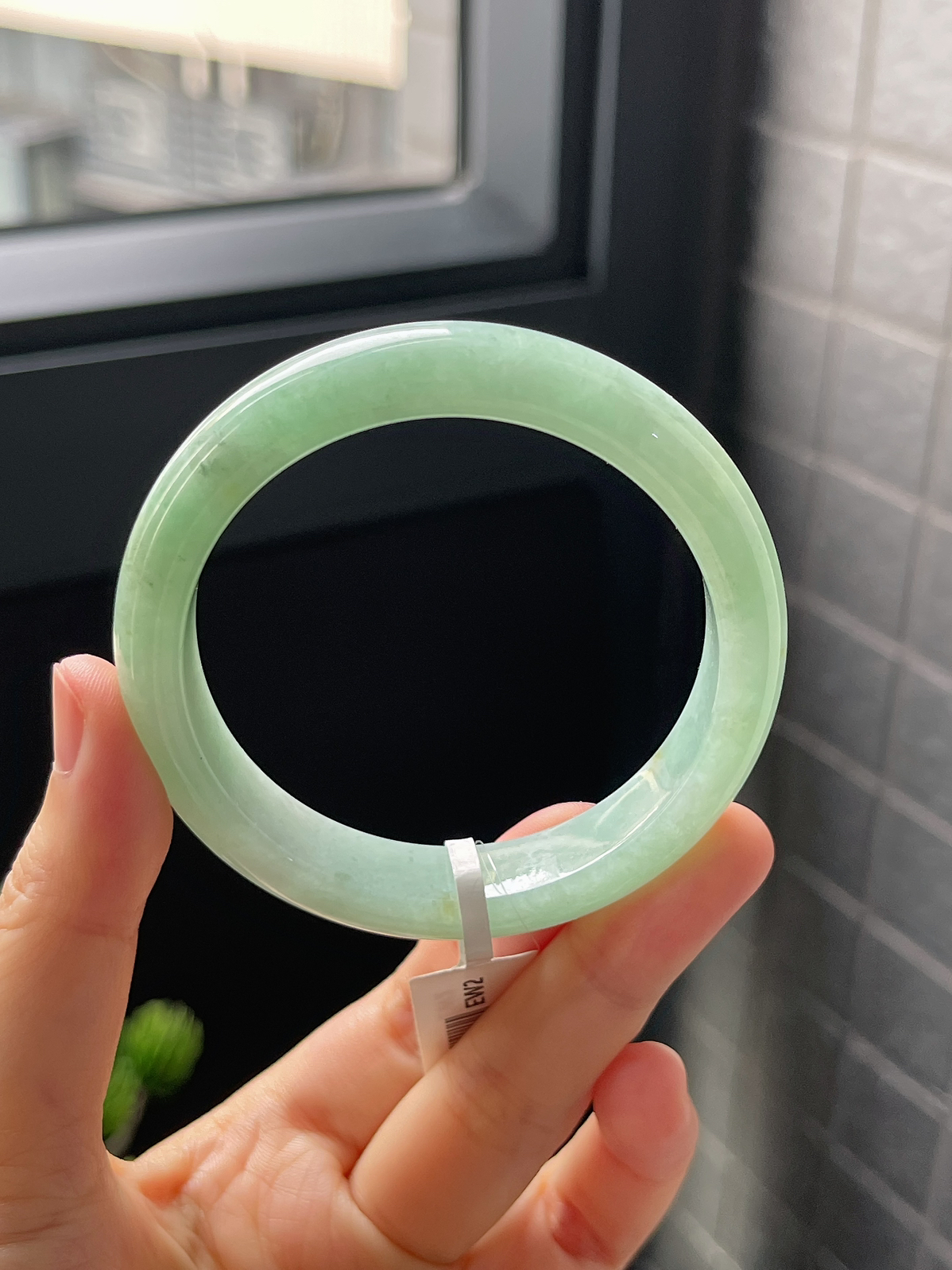 正圈54圈口，翡翠糯化种甜绿手镯