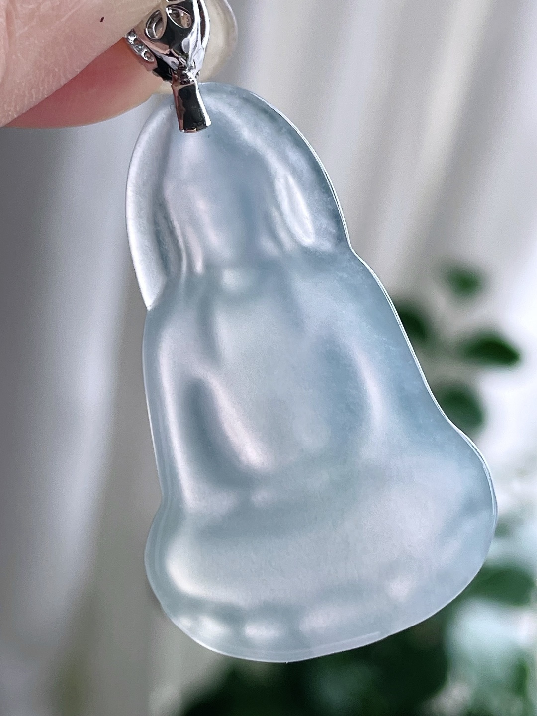 白冰素衣观音吊坠，18k金镶嵌，无裂，性比高42.4，裸石34.4-21-4.7，重量6.8克