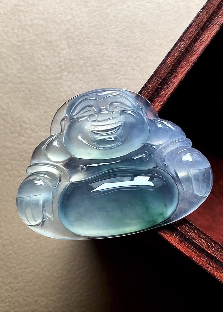 玻璃种飘彩佛公，飘彩灵动漂亮，种老起胶，底子荧润，无裂，尺寸22.8*29.5*4.8
