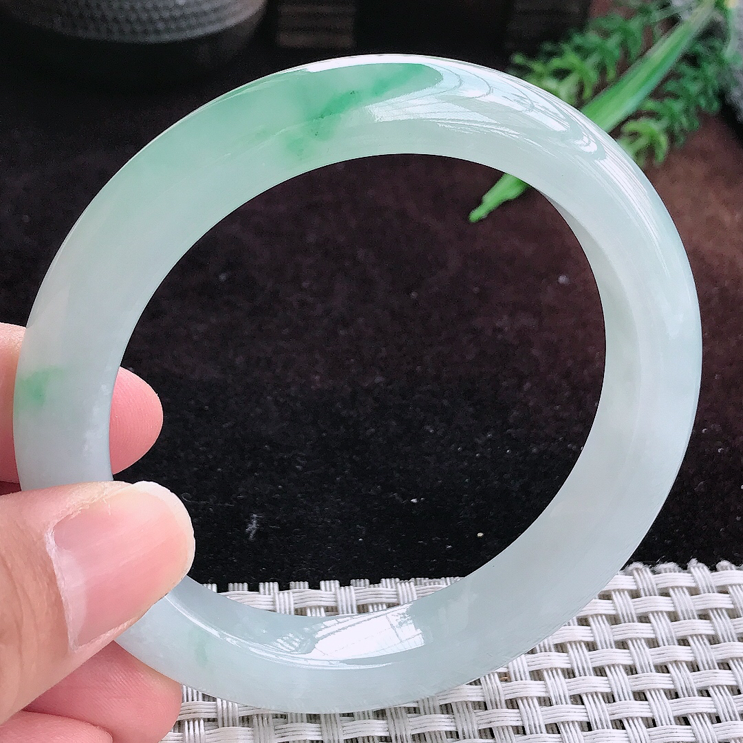实拍A货翡翠60.5/11.5/9.5大圈口老坑冰润起胶飘绿手镯宽边玉镯平安镯