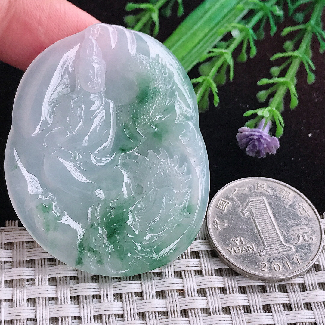 实拍A货翡翠50.8/40.6/5.2老坑冰胶果冻飘蓝花御龙观音吊坠翡翠玉观音