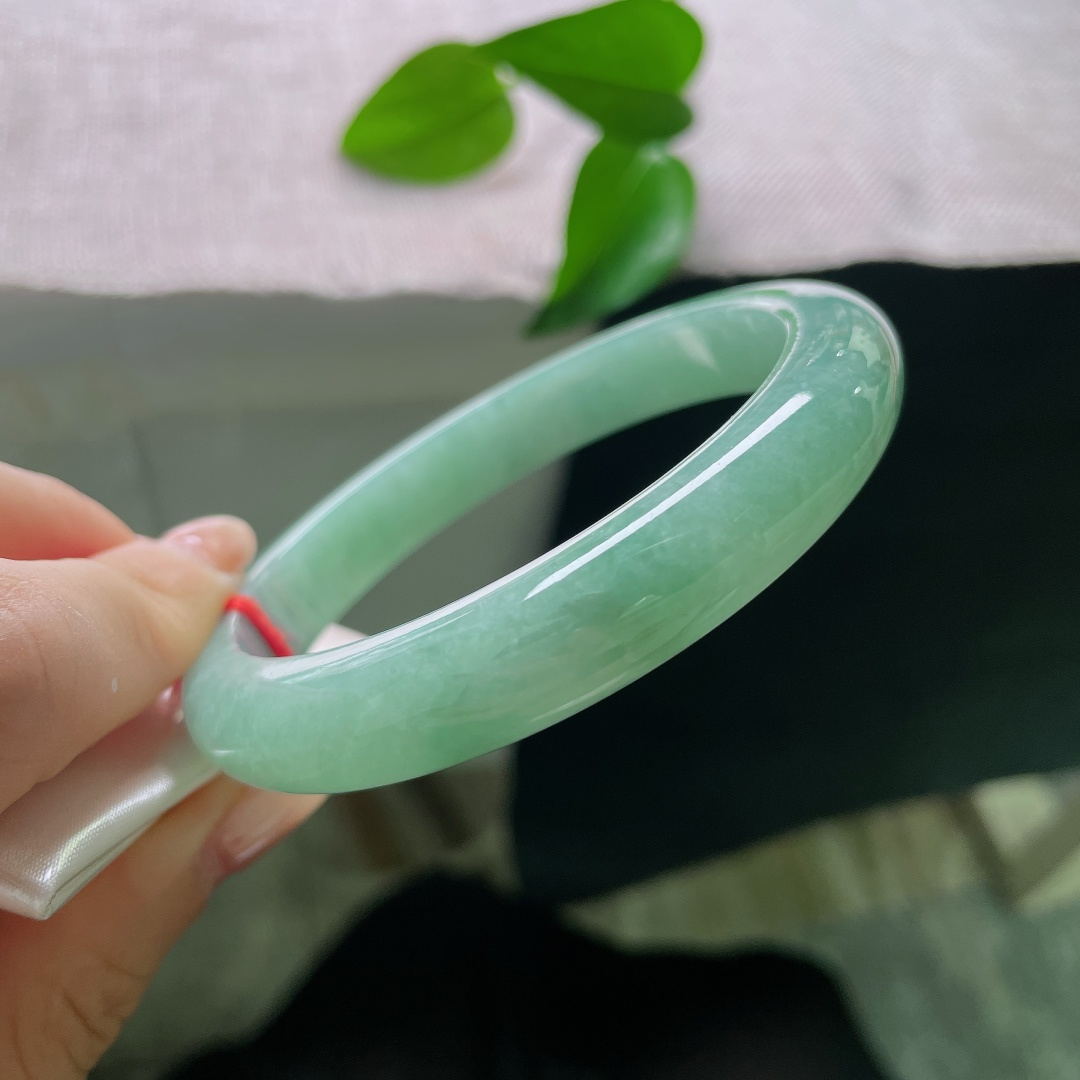 绿底正圈，贵气，优雅，甜美，大气，优雅，无裂，ss57937a