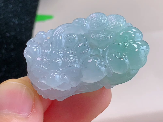 ️ 招财貔貅，无裂，尺寸37.8-22.6-12.6mm，包A附证书