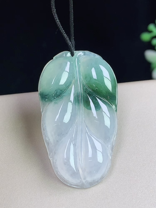 飘花树叶，无裂，尺寸35.6-20.2-4.1mm，j05hwa