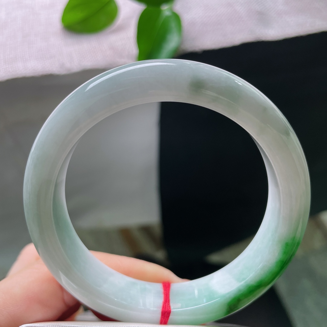 飘绿正圈，贵气，优雅，甜美，一点皮纹，点翠千金，ss57979a
