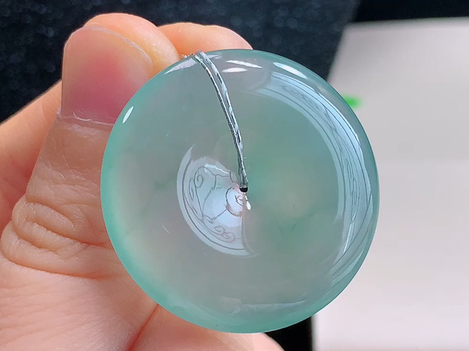 ️ 平安扣，无裂，尺寸29.6-5.5mm，包A附证书