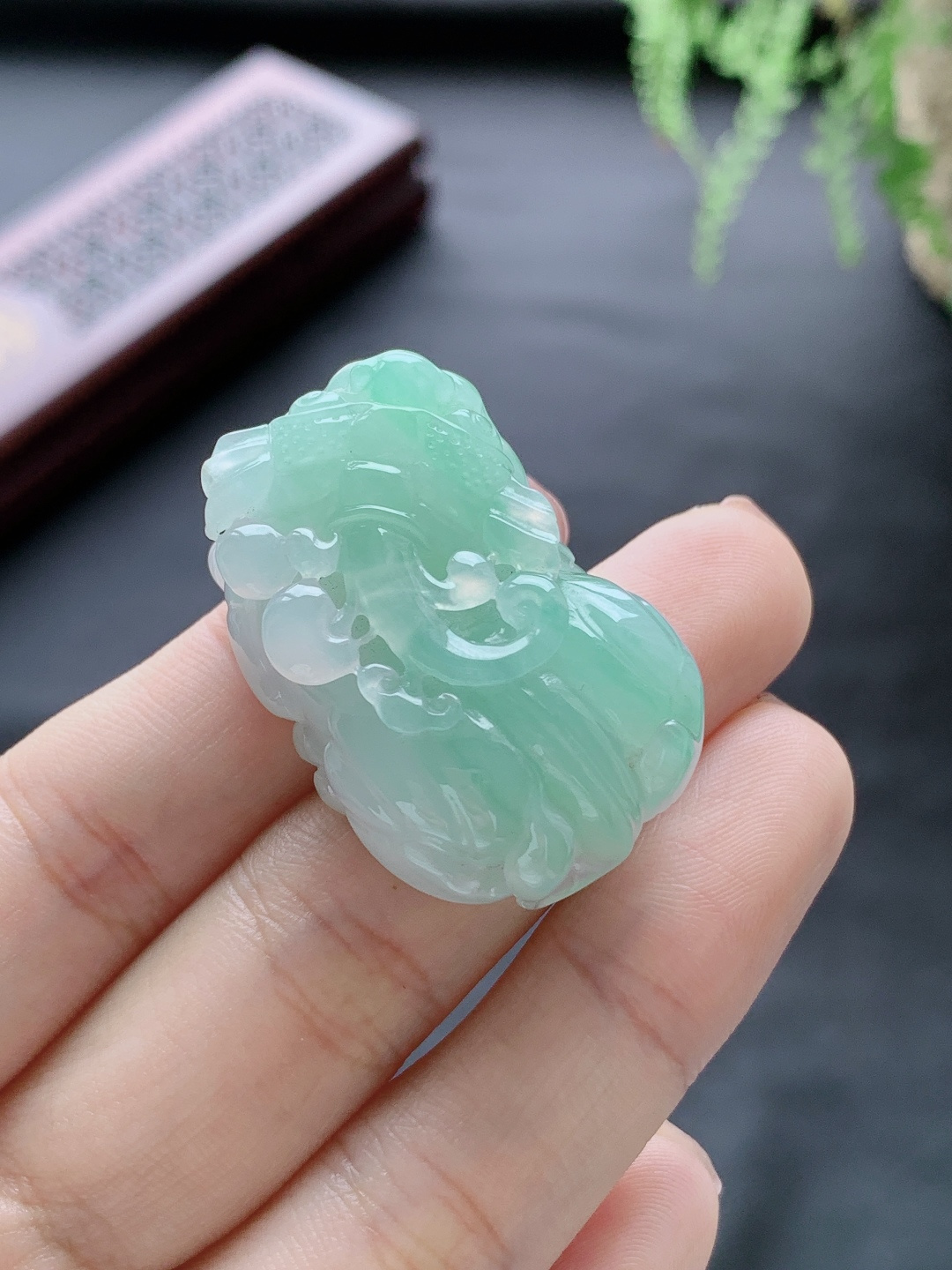 冰晴底貔貅吊坠,性比高,超厚