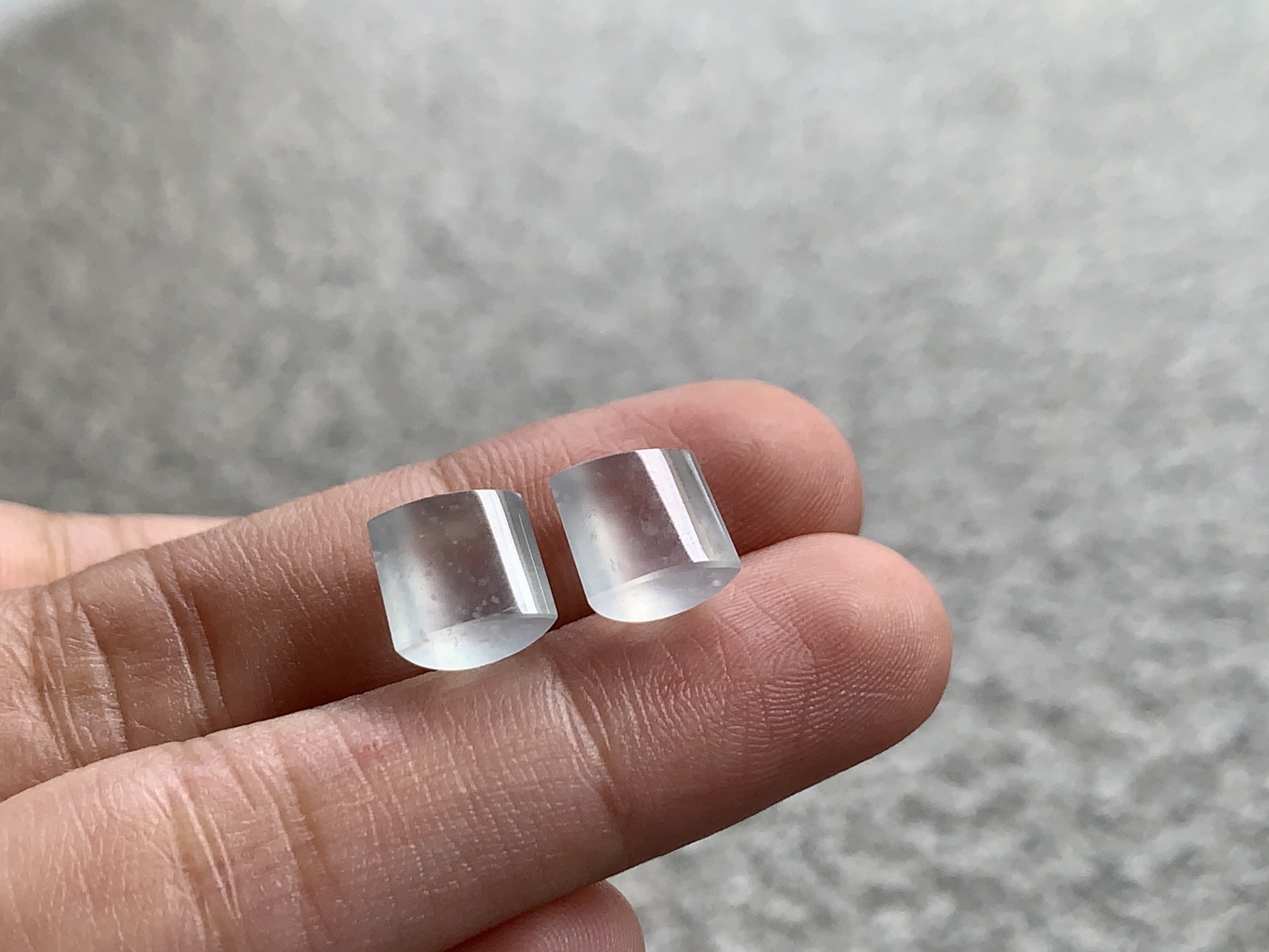 ️ 冰马鞍一对 尺寸：7.7×7.8×4.5/7.6×7.8×4.7