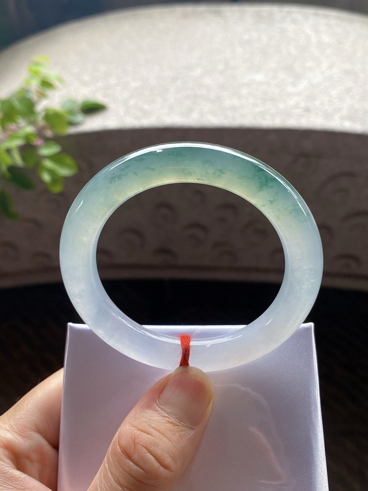 圈口52.7-10-10.4     【冰种晴绿圆条手镯】圈口52  53可戴  质地细腻   种水好