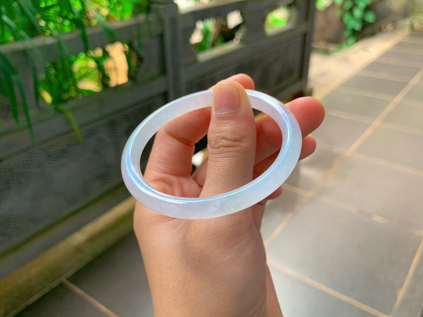 ｜56圈口
条粗：7.1
白月光福镯
冰润通透，底子干净清透，上手轻盈灵动