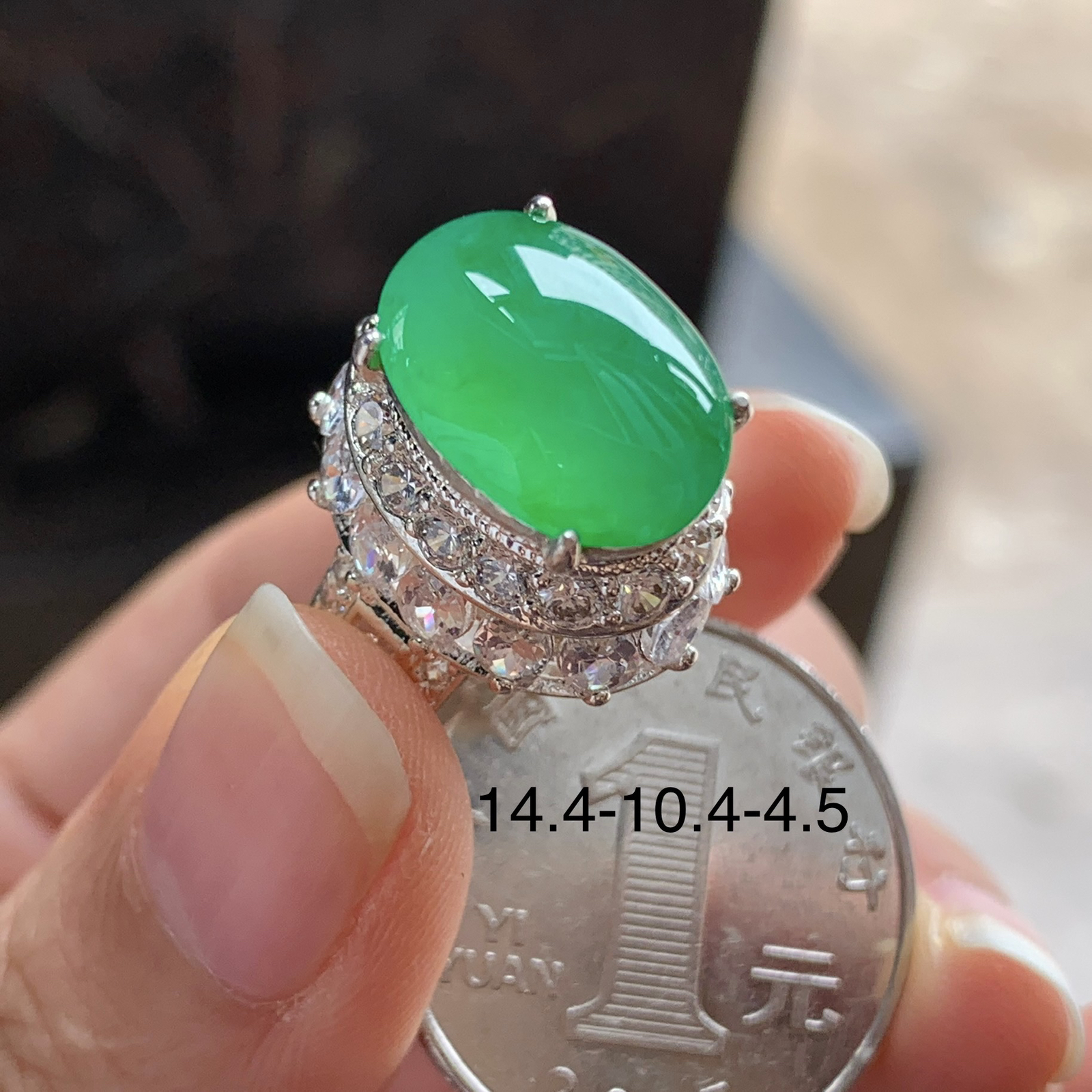 冰绿戒面^_^鲜艳 种水足 银托
