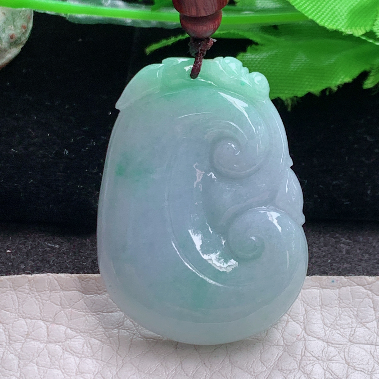 zen实拍41.5*30.8*6.8缅甸翡翠高品质春带彩如意玉吊坠
