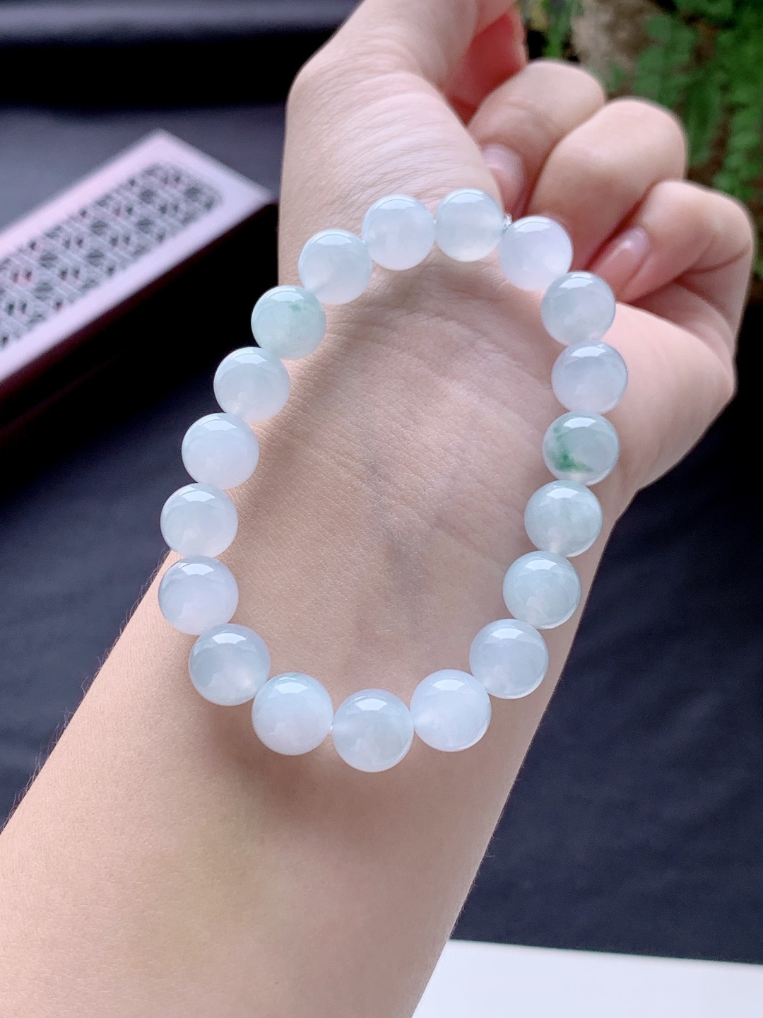 【珠子】冰飘花手串圆珠珠子手串【说明】性比高【尺寸】9.7mm【重量】32.4克