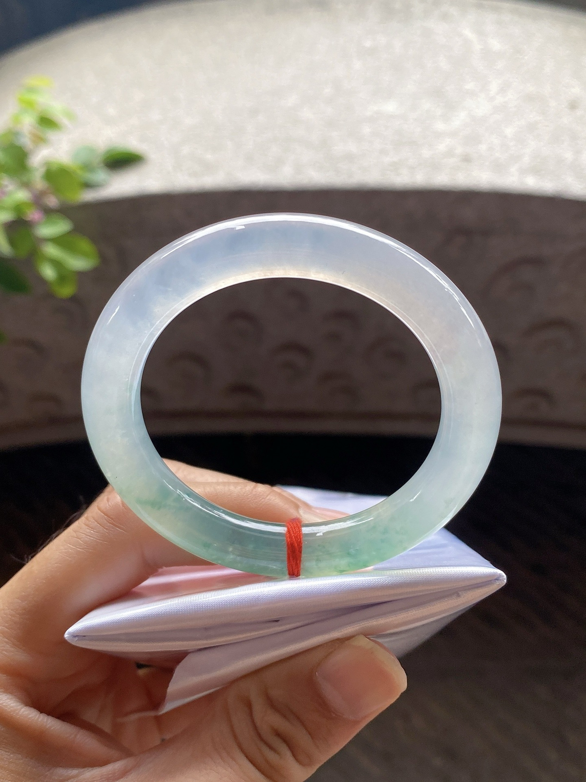 圈口52.7-10-10.4     【冰种晴绿圆条手镯】圈口52  53可戴  质地细腻   种水好