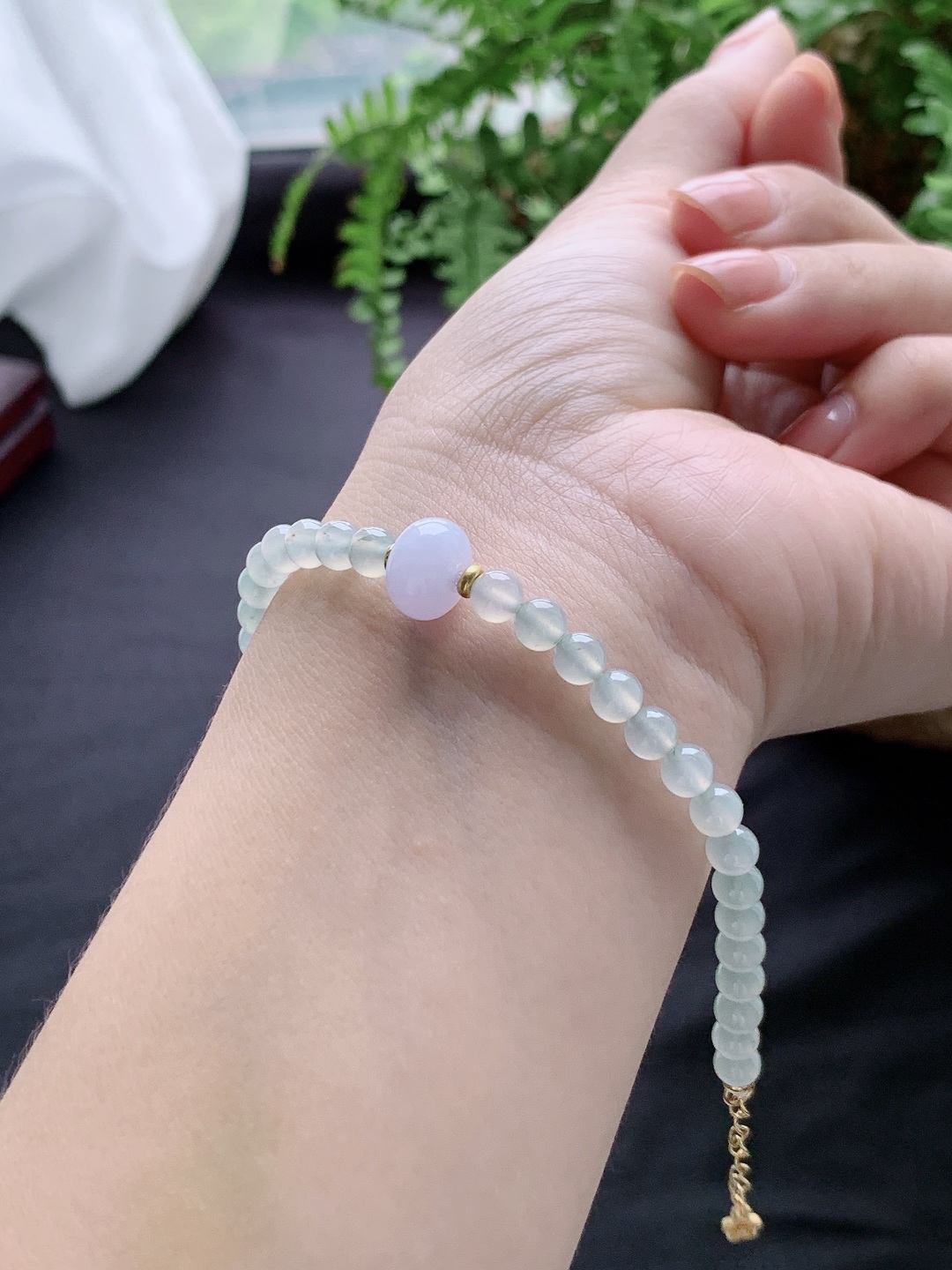 【珠子】冰晴底手串圆珠珠子手串【说明】性比高 葡萄肉 鼓珠【尺寸】大10-6.7mm 小5.1mm【重量】8.5克