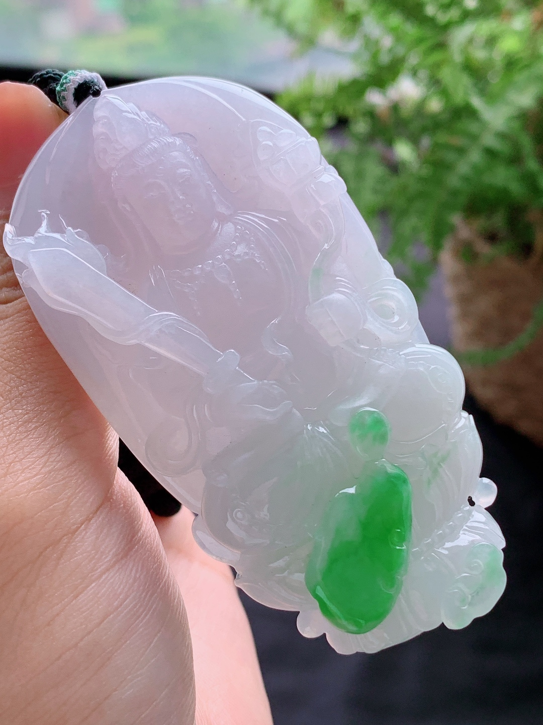 裸石冰春彩虚空藏菩萨牌吊坠,说明性比高飘阳绿超厚,尺寸80.2-42.7-13.5,重量81.3克