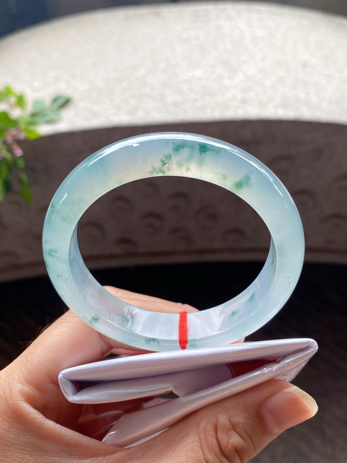 圈口56.6-13.2-8.7    【高冰种飘花正圈手镯】圈口56  57可戴  质地细腻   种水好