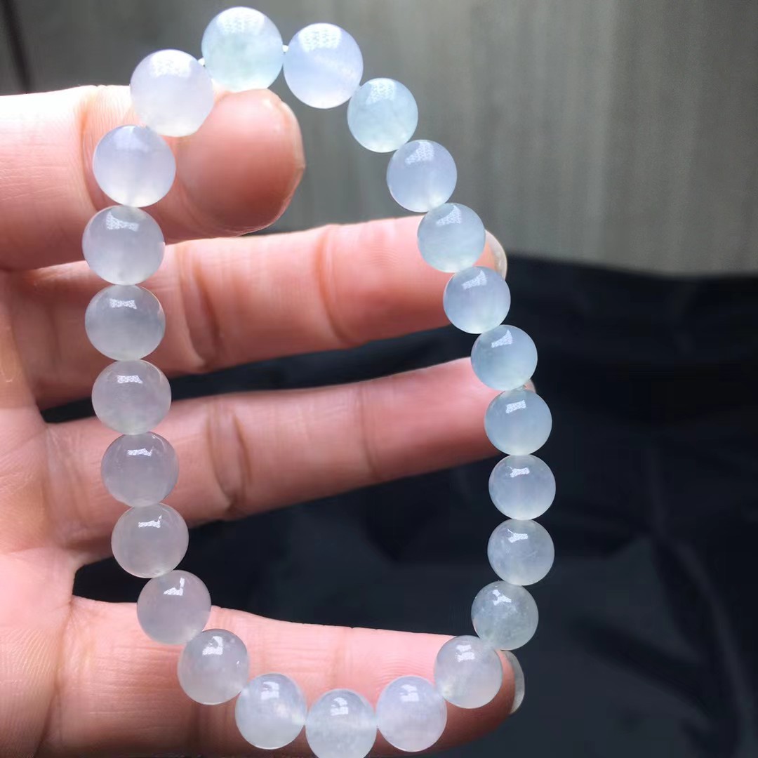 ️ 种手链，卡7.6～6.9mm，24颗，种好，玉质细腻，均匀，通透