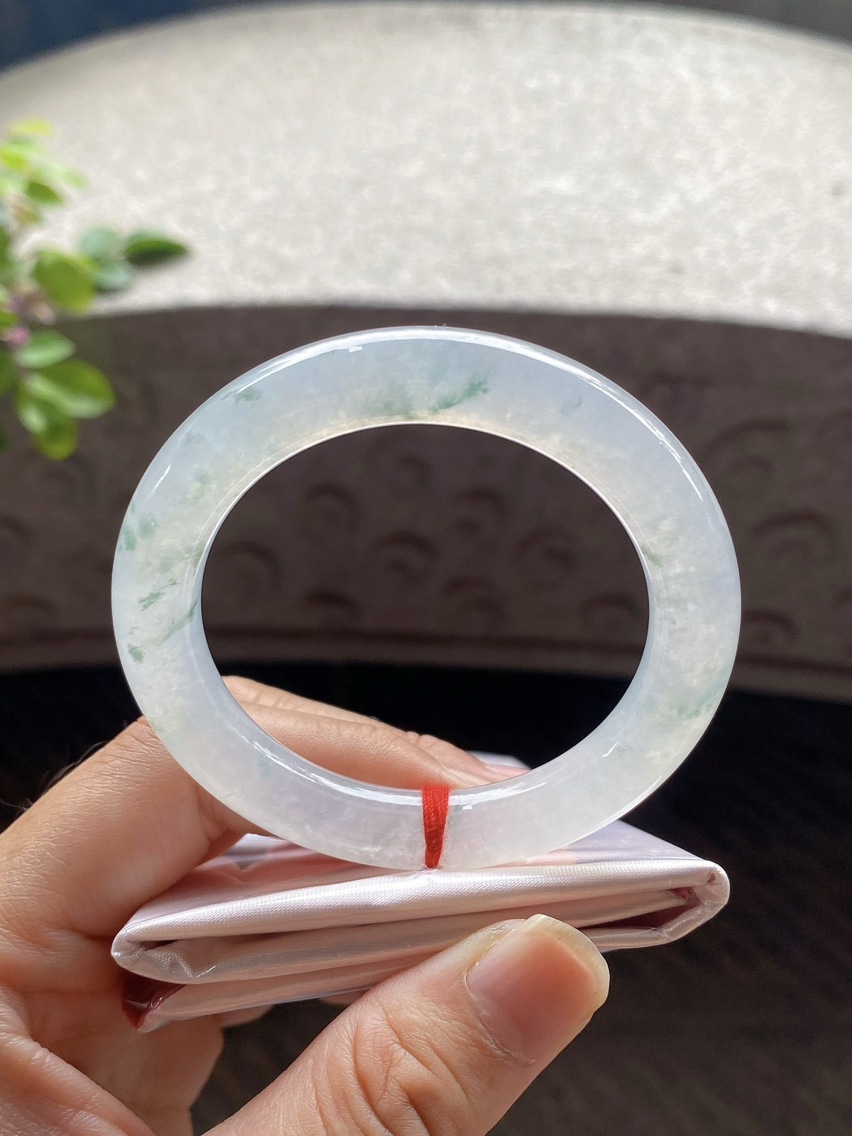 圈口52.5-10-10    【冰种飘花圆条手镯】圈口52  53可戴  质地细腻   种水好
