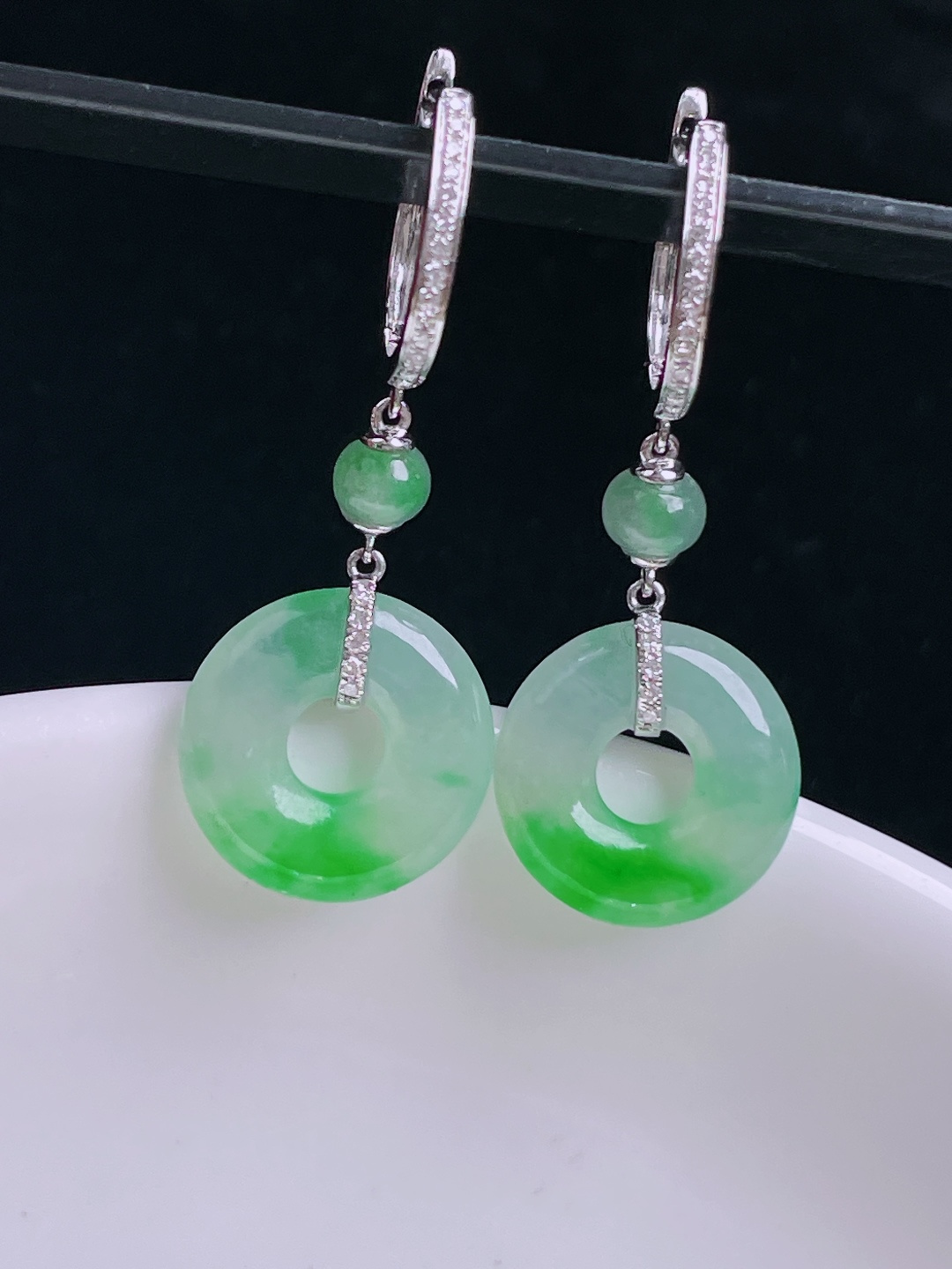 冰绿耳坠，18k镶嵌，老种起光，细底通透，尺寸：33裸石13/3mm0906