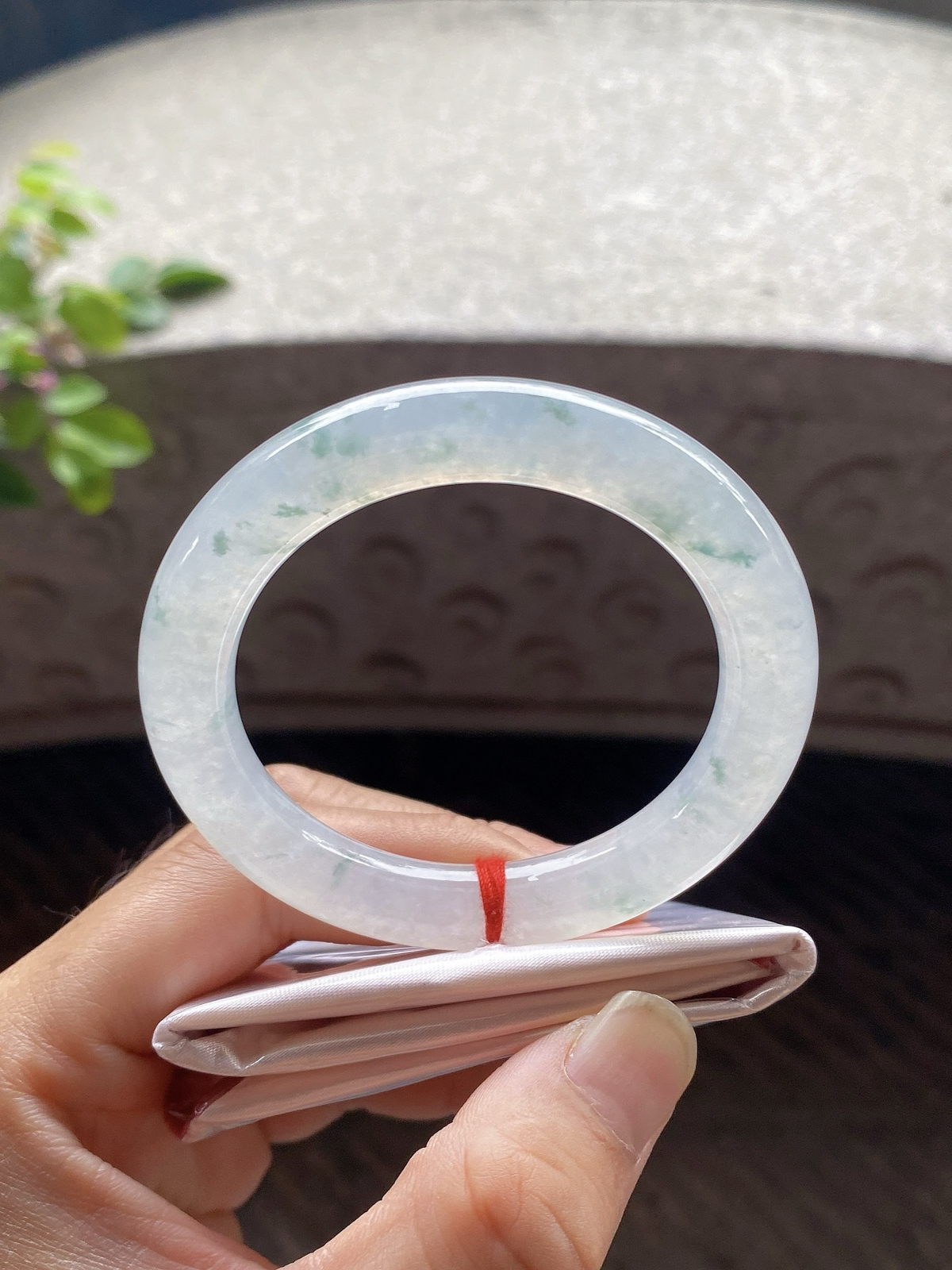 圈口52.5-10-10    【冰种飘花圆条手镯】圈口52  53可戴  质地细腻   种水好