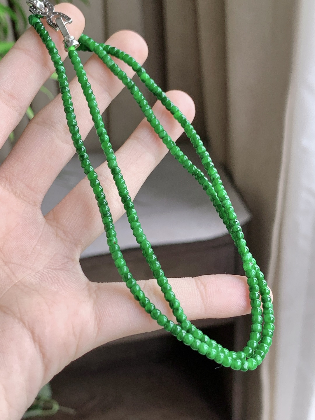珠子冰辣绿珠链算盘珠子珠链，性比高，尺寸2.8-2mm，30cm，重量10.6克