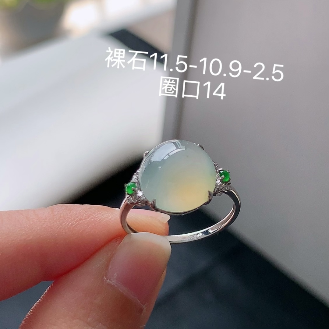 冰飘黄女戒，品相饱满 水润十足 花色鲜甜 佩戴精致优雅 货号35904，11.5-10.9-2.5