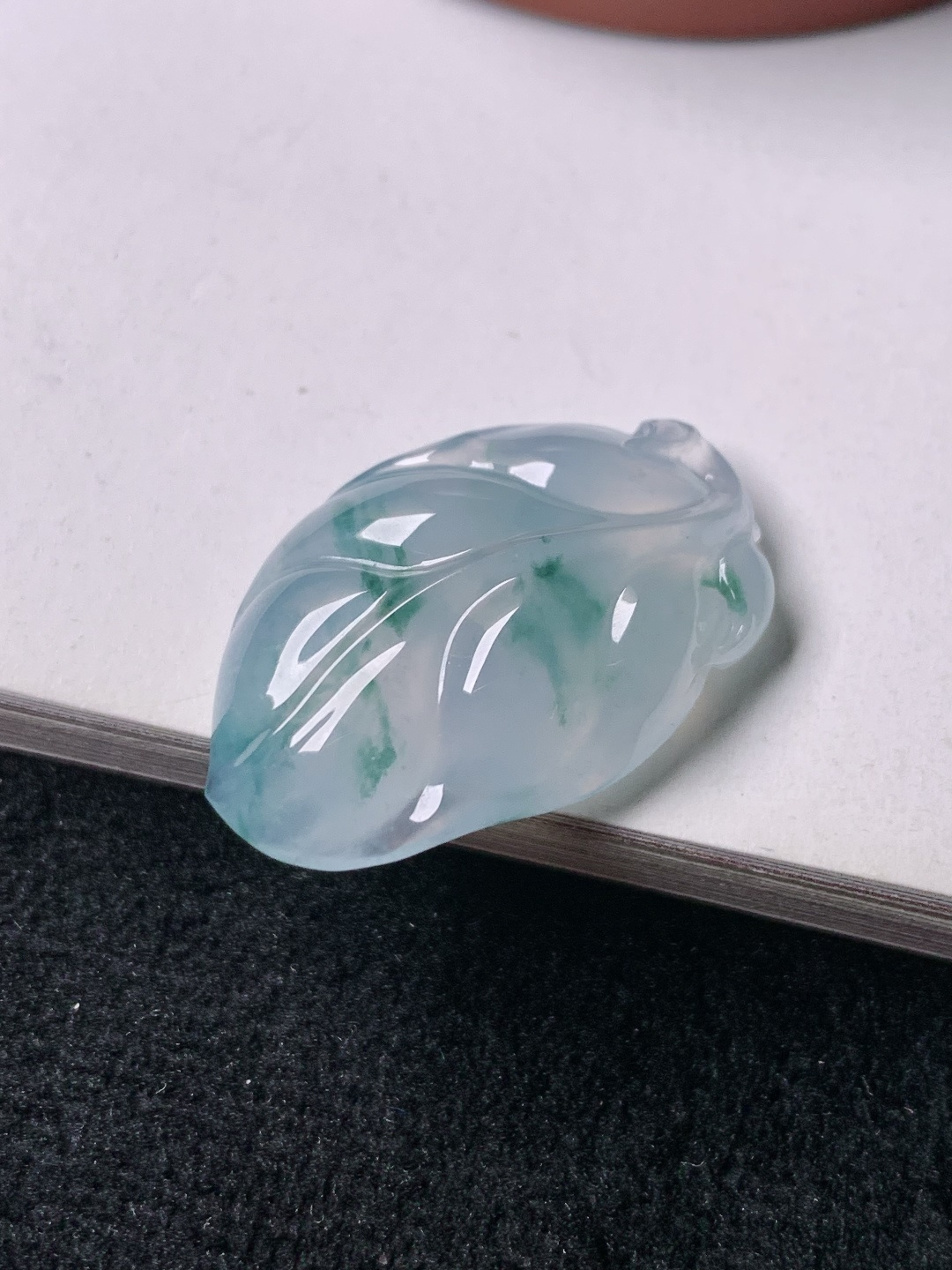冰紫飘花叶子，色泽浓艳，0906尺寸27.3*17.3*6.9