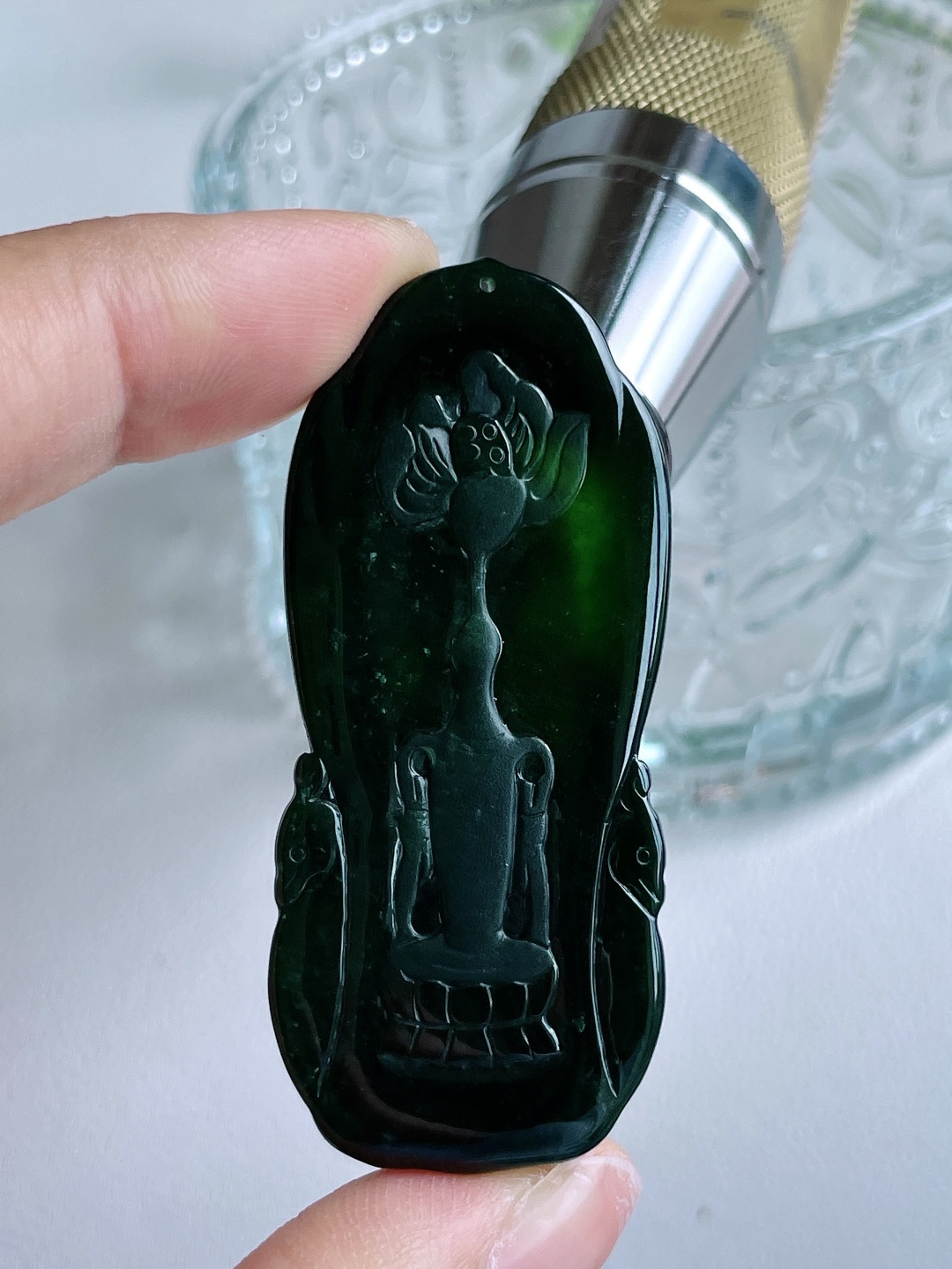 墨翠大势至菩萨持莲观音牌吊坠, 厚装 站观音, 尺寸55.4-24-7.2, 重量21.3克