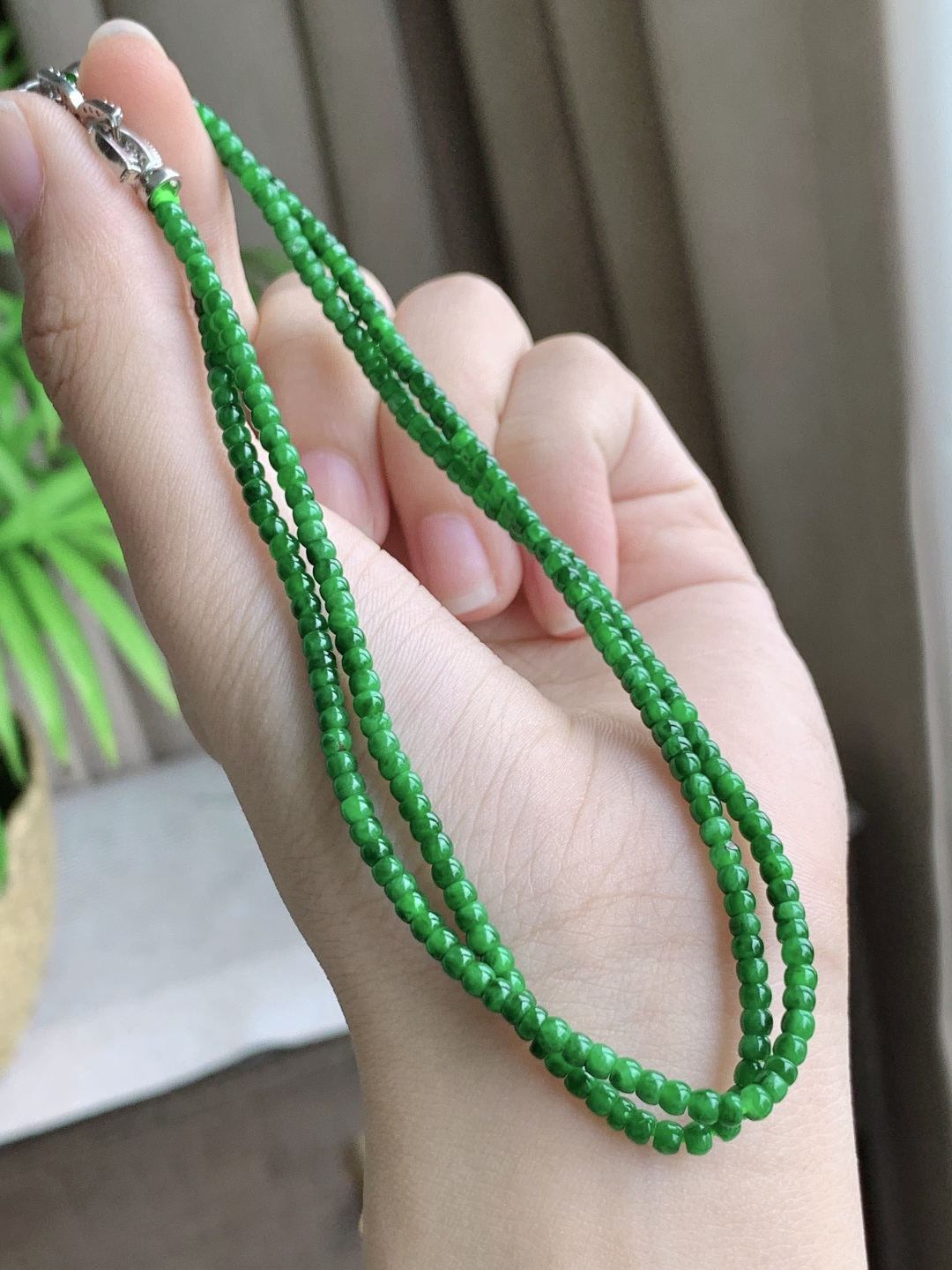 珠子冰辣绿珠链算盘珠子珠链，性比高，尺寸2.8-2mm，30cm，重量10.6克