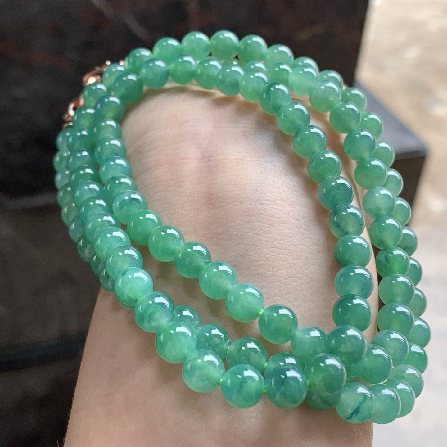绿色珠链^_^鲜艳