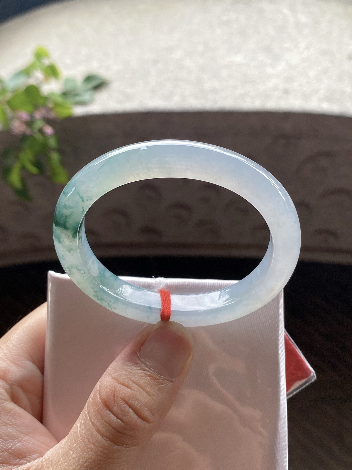 圈口52.8-46.5-10.1-7.7     【冰种飘花贵妃手镯】圈口50  51可戴  质地细腻   种水好