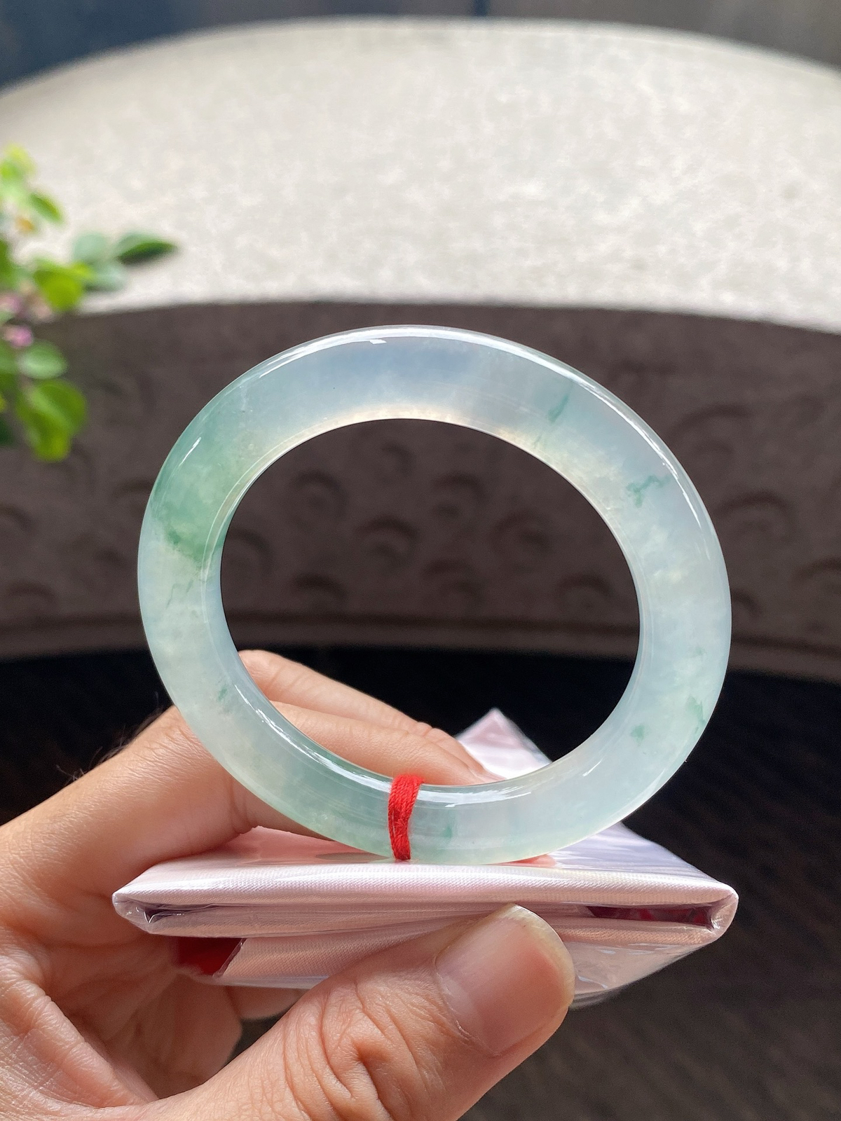 圈口51.9-9.8-10     【冰种飘绿花圆条手镯】圈口51  52可戴  质地细腻   种水好