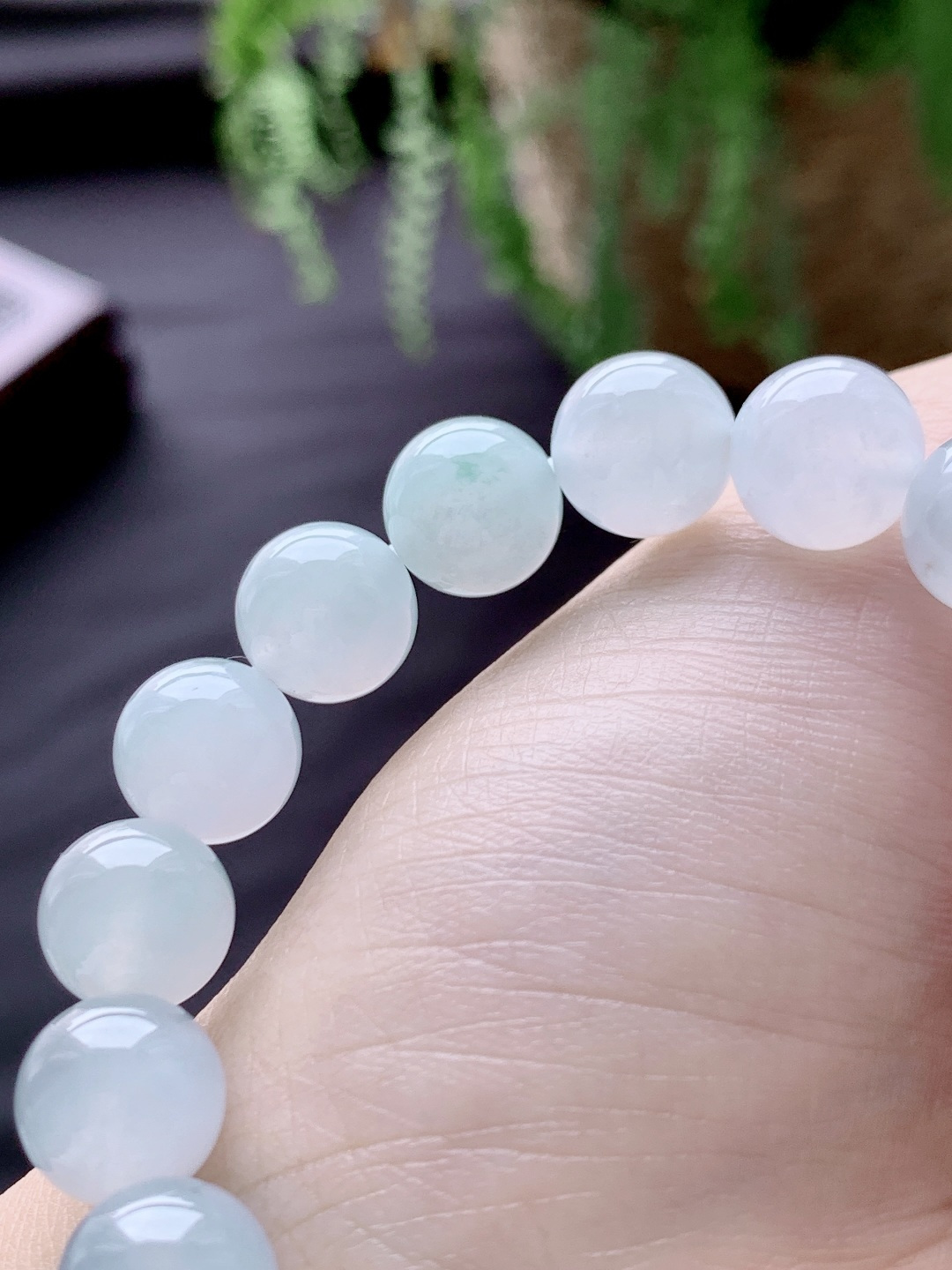 【珠子】冰飘花手串圆珠珠子手串【说明】性比高【尺寸】9.7mm【重量】32.4克