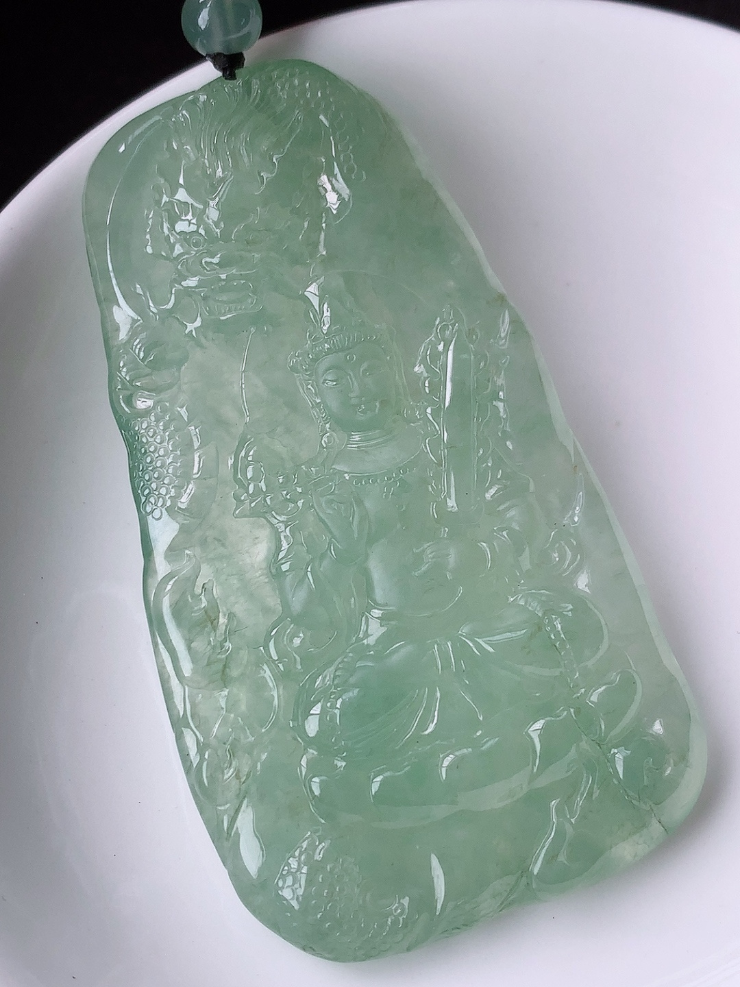 冰晴虚空藏挂件,冰透 底子细腻 佩戴简单大方