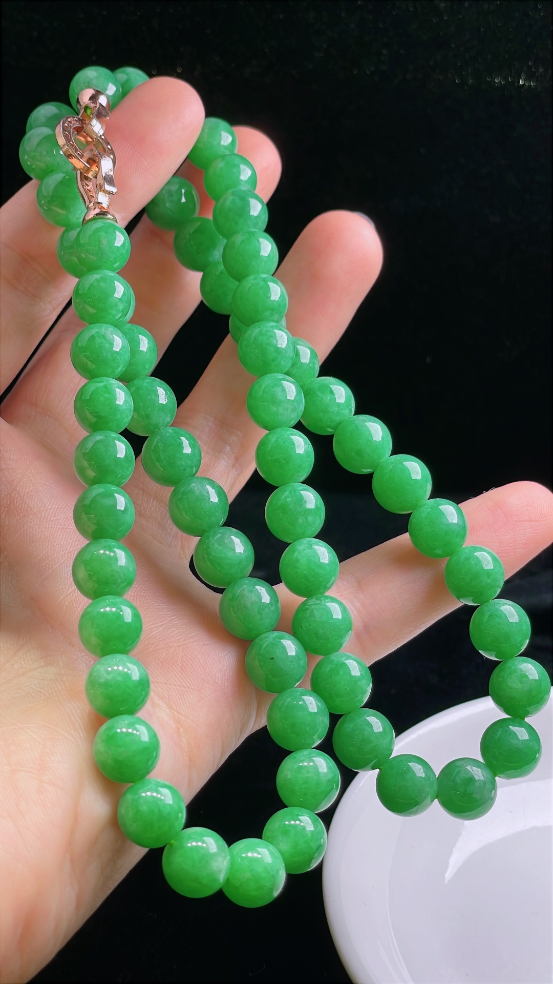 ️阳绿珠链珠串项链，老种起光，细底通透，尺寸：9.3mm0906