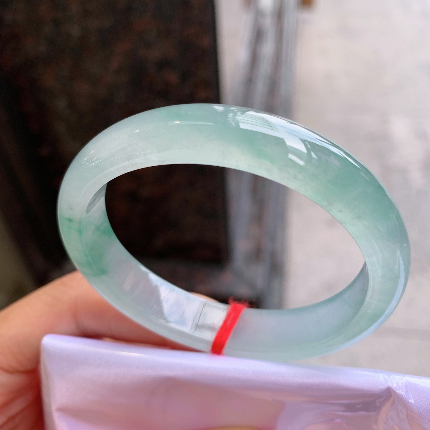 贵妃冰飘花，无裂，起荧光