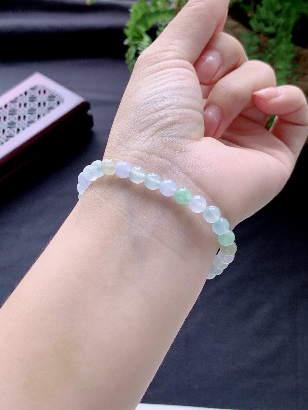 【珠子】冰多宝手串圆珠珠子手串【说明】性比高【尺寸】5.8mm【重量】12克