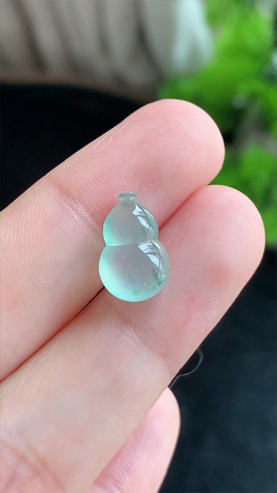 ️天然翡翠，葫芦，冰种无裂，晴水飘花，尺寸13-8.5-5 al96