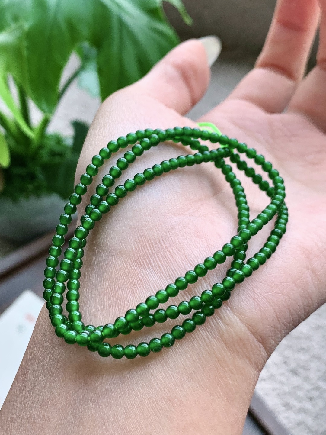 珠子冰辣绿珠链圆珠子珠链，说明性比高，尺寸3mm，27cm，重量8克